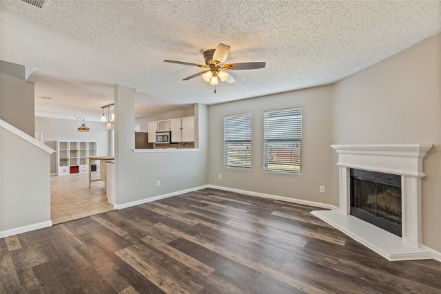 4717 Waterford Drive, Fort Worth, TX 76179