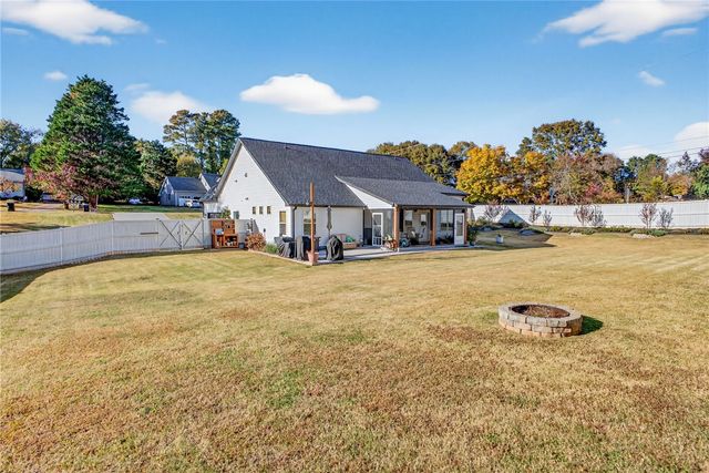 1001 White Oak Drive, Anderson, SC 29621