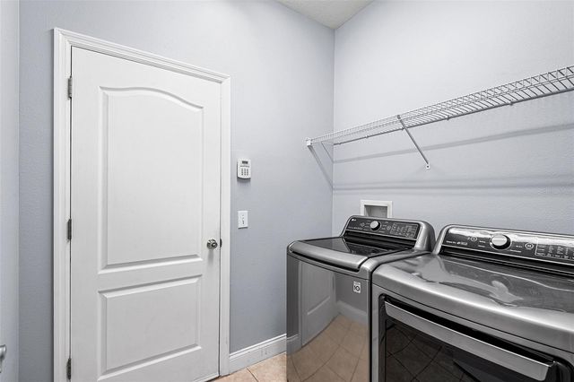 18037 LAKE REFLECTIONS BOULEVARD, Lutz, FL 33558