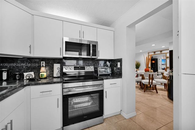 1334 Collins Ave 403, Miami Beach, FL 33139
