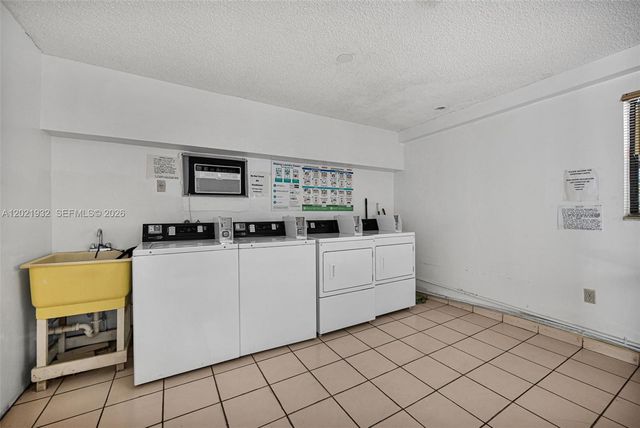 1334 Collins Ave 403, Miami Beach, FL 33139