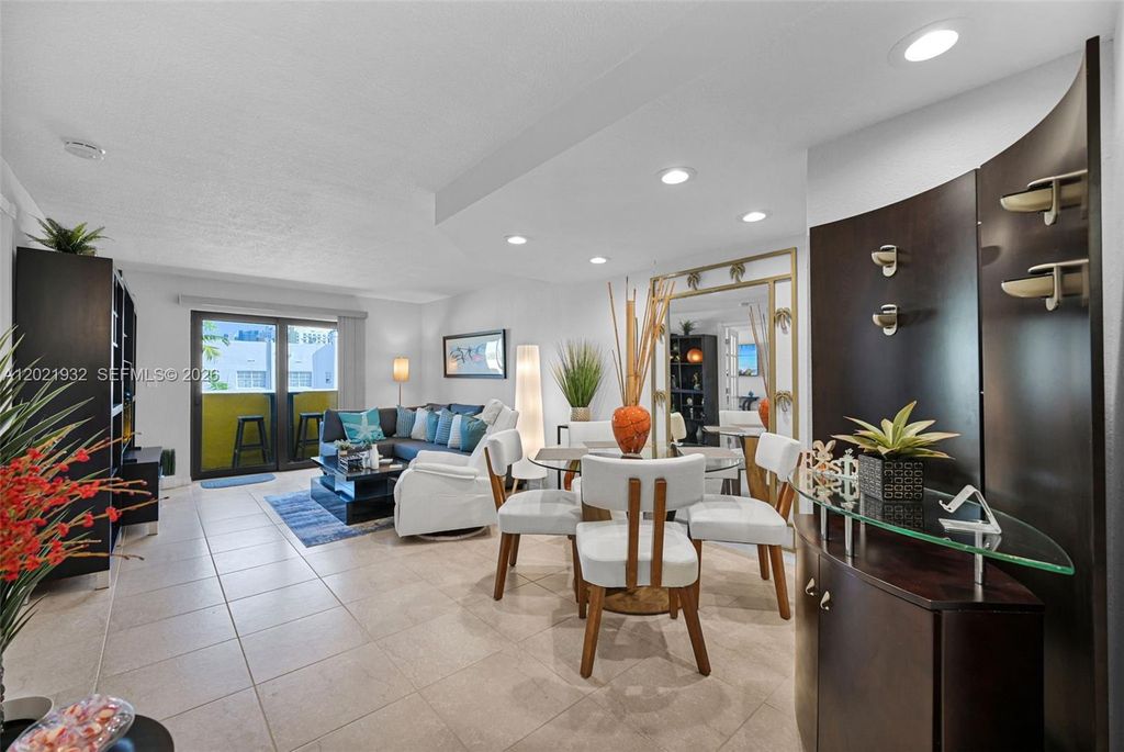 1334 Collins Ave 403, Miami Beach, FL 33139