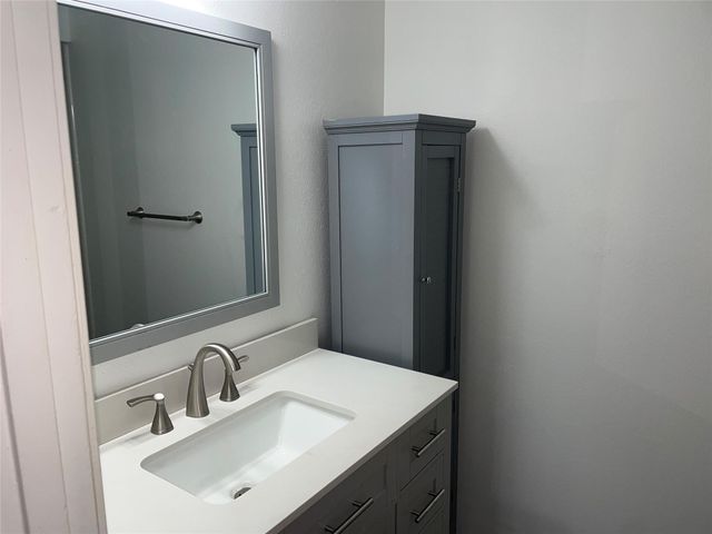 1110 W Tri Oaks Lane 157, Houston, TX 77043