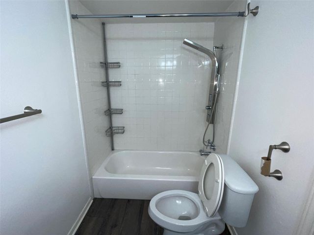 1110 W Tri Oaks Lane 157, Houston, TX 77043