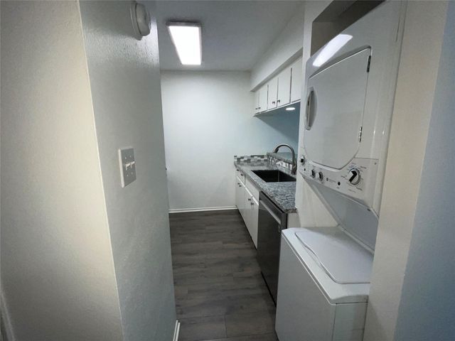 1110 W Tri Oaks Lane 157, Houston, TX 77043