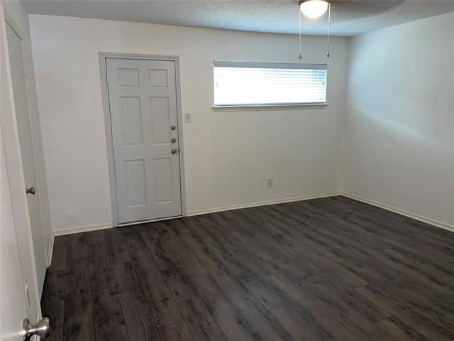 1110 W Tri Oaks Lane 157, Houston, TX 77043