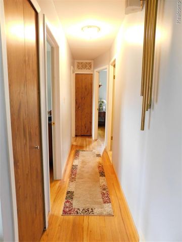 30324 Glenwood Circle, Warren, MI 48088