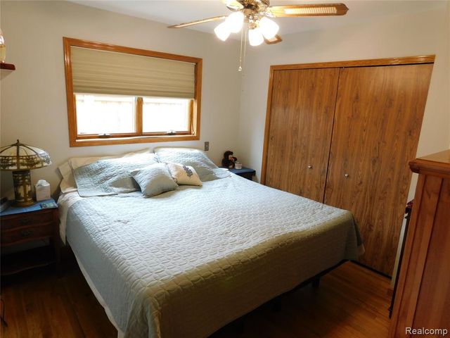 30324 Glenwood Circle, Warren, MI 48088