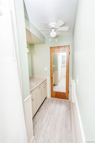 30324 Glenwood Circle, Warren, MI 48088