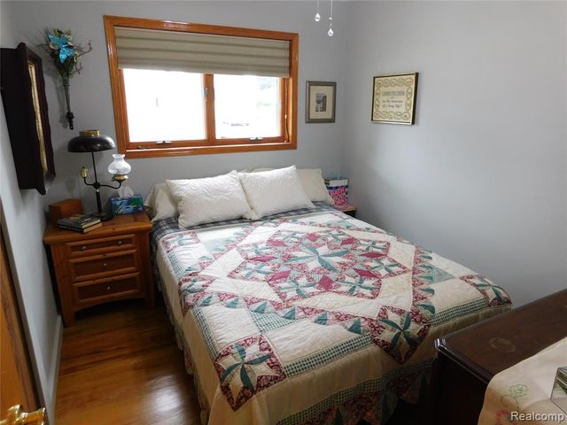 30324 Glenwood Circle, Warren, MI 48088