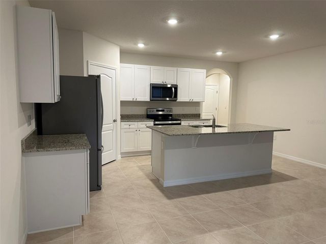 5692 SILTSTONE STREET, Lakeland, FL 33811