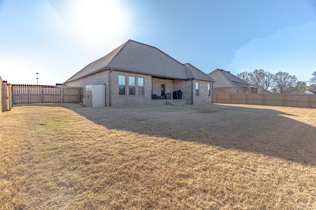 105 Eva Ln, Brookland, AR 72417