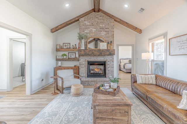 105 Eva Ln, Brookland, AR 72417