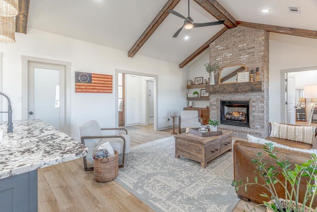 105 Eva Ln, Brookland, AR 72417