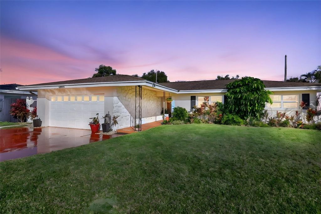 13931 DOMINICA DRIVE, Seminole, FL 33776