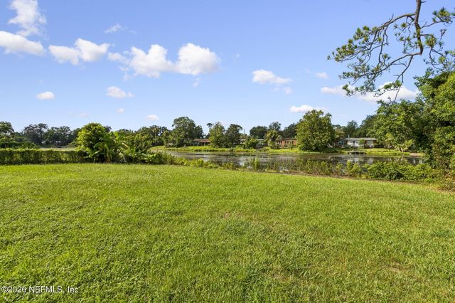 7456 OLD KINGS Road S, Jacksonville, FL 32217