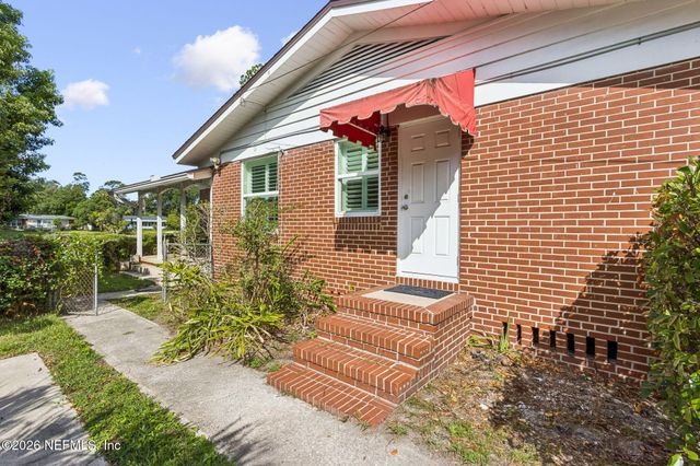 7456 OLD KINGS Road S, Jacksonville, FL 32217