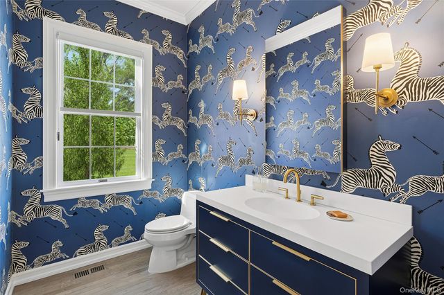 101 Farm Court, Sagaponack, NY 11962