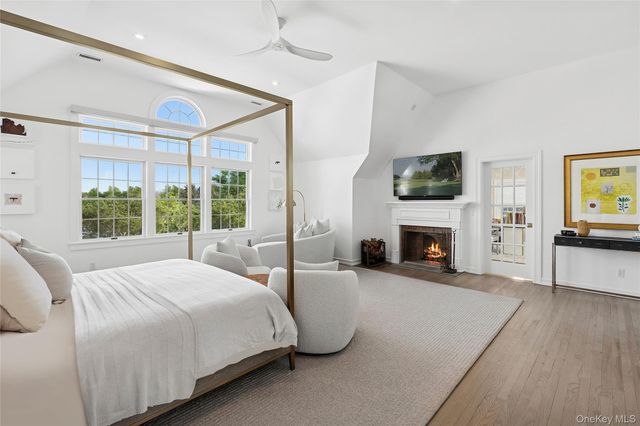 101 Farm Court, Sagaponack, NY 11962