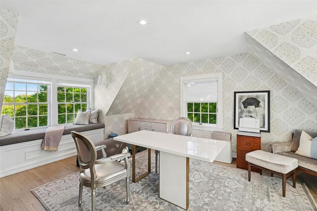 101 Farm Court, Sagaponack, NY 11962