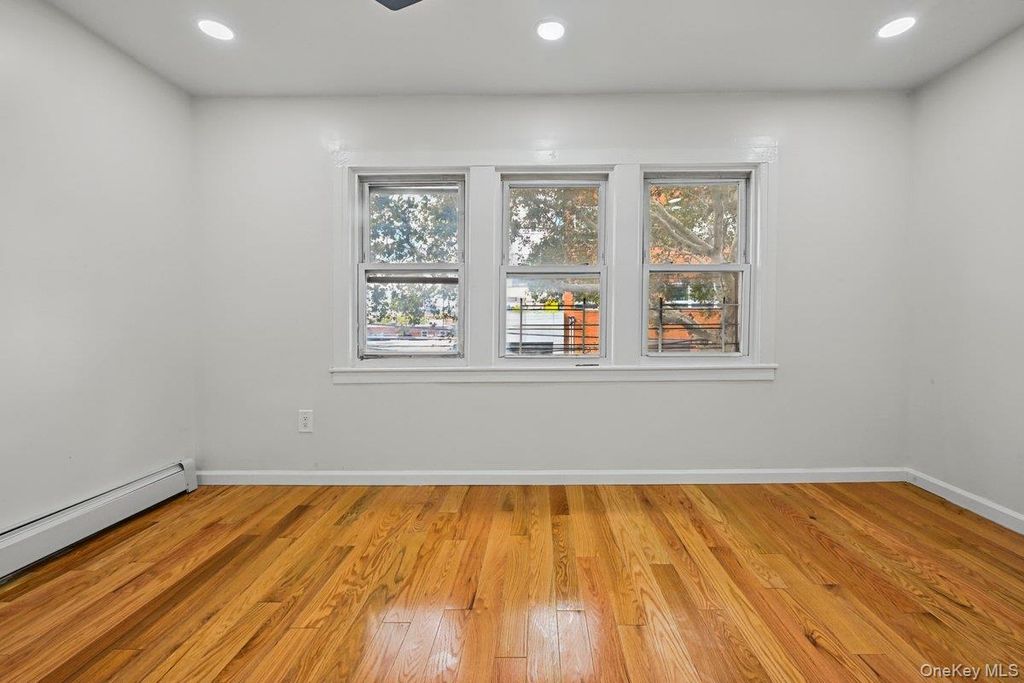 5433 44th Street, Maspeth, NY 11378 — photo 3