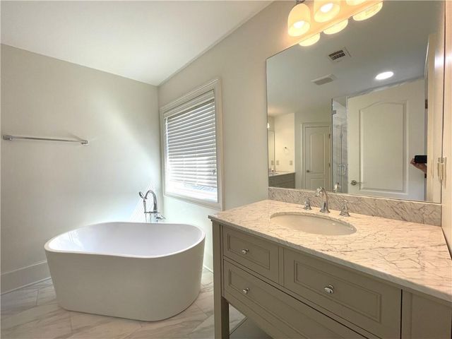 2765 Durham Drive NE 64, Atlanta, GA 30319