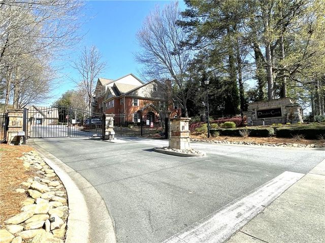 2765 Durham Drive NE 64, Atlanta, GA 30319