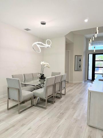 5725 VIA DE LA PLATA Circle, Delray Beach, FL 33484