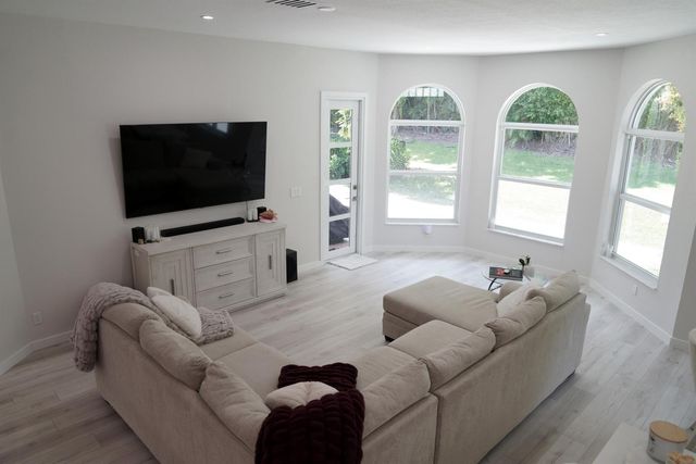 5725 VIA DE LA PLATA Circle, Delray Beach, FL 33484