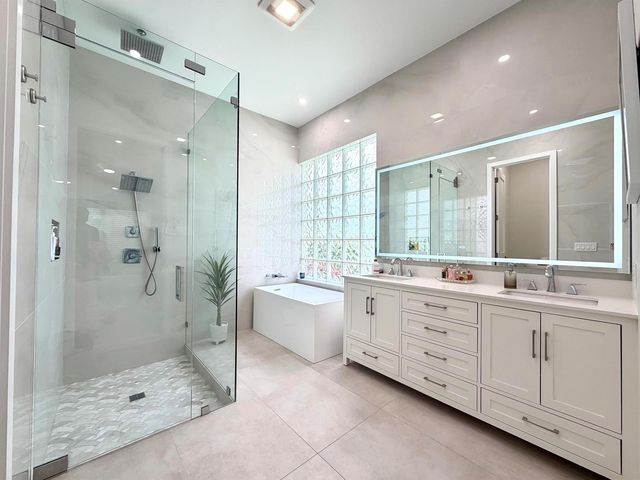 5725 VIA DE LA PLATA Circle, Delray Beach, FL 33484