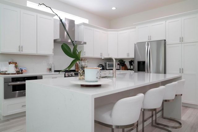 5725 VIA DE LA PLATA Circle, Delray Beach, FL 33484