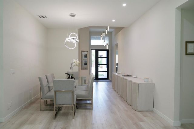 5725 VIA DE LA PLATA Circle, Delray Beach, FL 33484