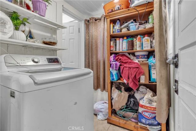 4915 2nd, Los Angeles, CA 90043