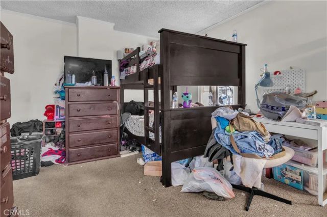 4915 2nd, Los Angeles, CA 90043