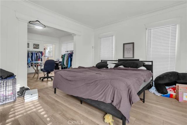 4915 2nd, Los Angeles, CA 90043
