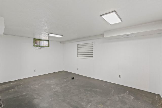 1648 E Rockwell Ave, Spokane, WA 99207