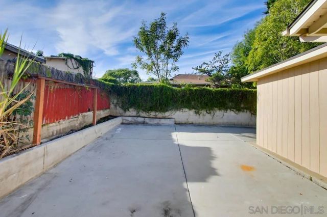 2574 Crestline Dr, Lemon Grove, CA 91945