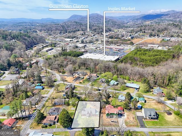 33 Maple Street, Clayton, GA 30525