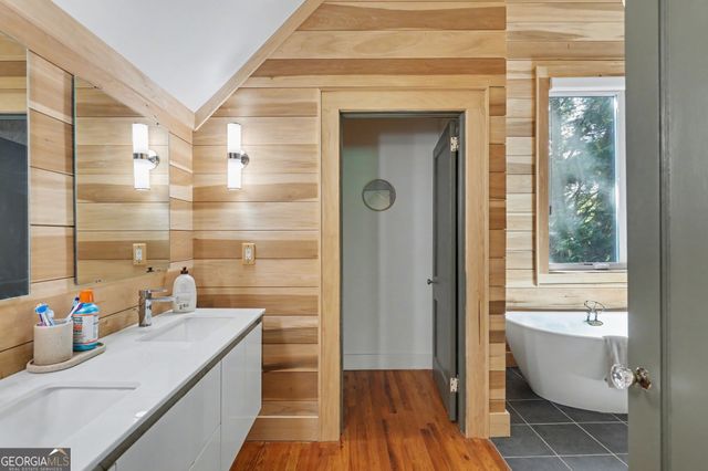 33 Maple Street, Clayton, GA 30525