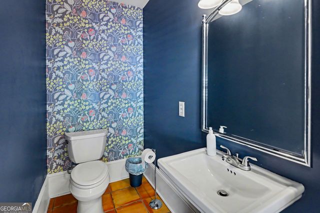 33 Maple Street, Clayton, GA 30525