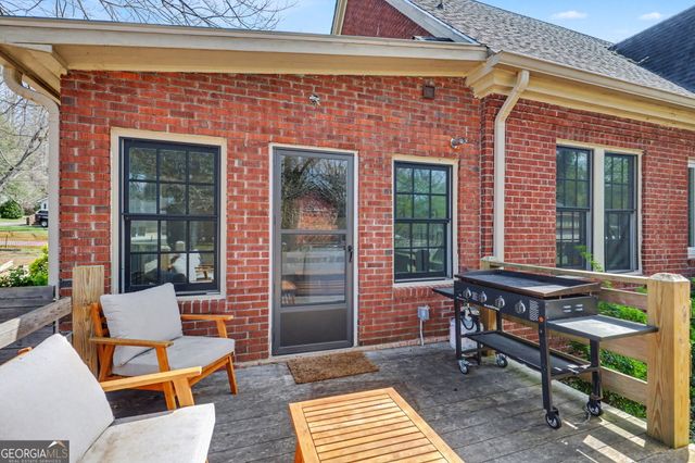 33 Maple Street, Clayton, GA 30525