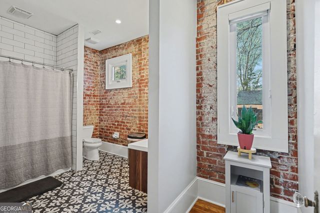 33 Maple Street, Clayton, GA 30525