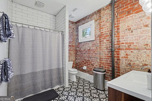 33 Maple Street, Clayton, GA 30525