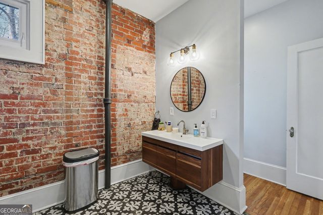 33 Maple Street, Clayton, GA 30525