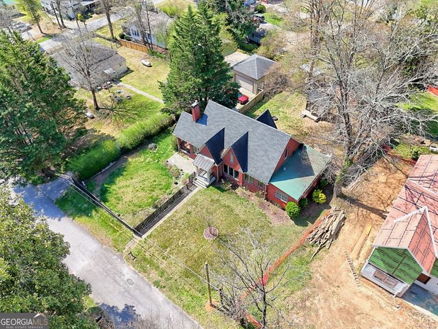 33 Maple Street, Clayton, GA 30525