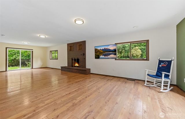 8221 308th Avenue SE, Issaquah, WA 98027