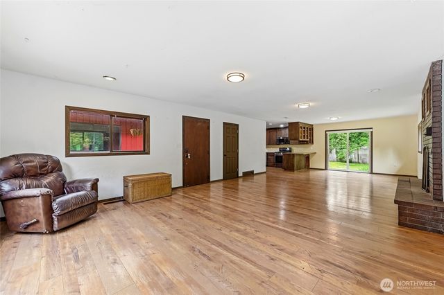 8221 308th Avenue SE, Issaquah, WA 98027