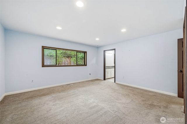8221 308th Avenue SE, Issaquah, WA 98027