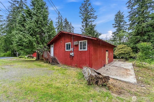 8221 308th Avenue SE, Issaquah, WA 98027