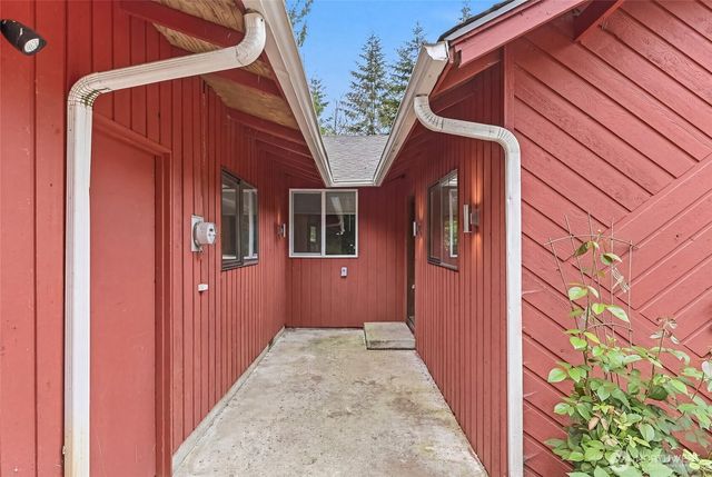 8221 308th Avenue SE, Issaquah, WA 98027